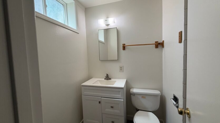 622 S. Kalmia St. #B - Escondido - California - 1 bed, 1 bath rental property