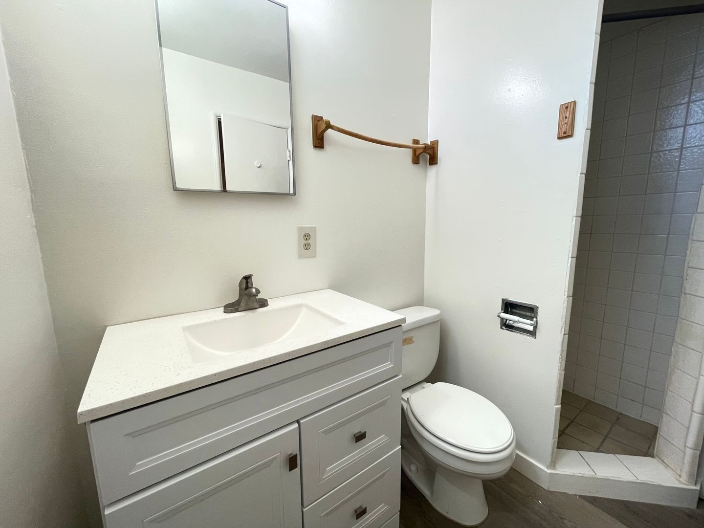 622 S. Kalmia St. #B - Escondido - California - 1 bed, 1 bath rental property