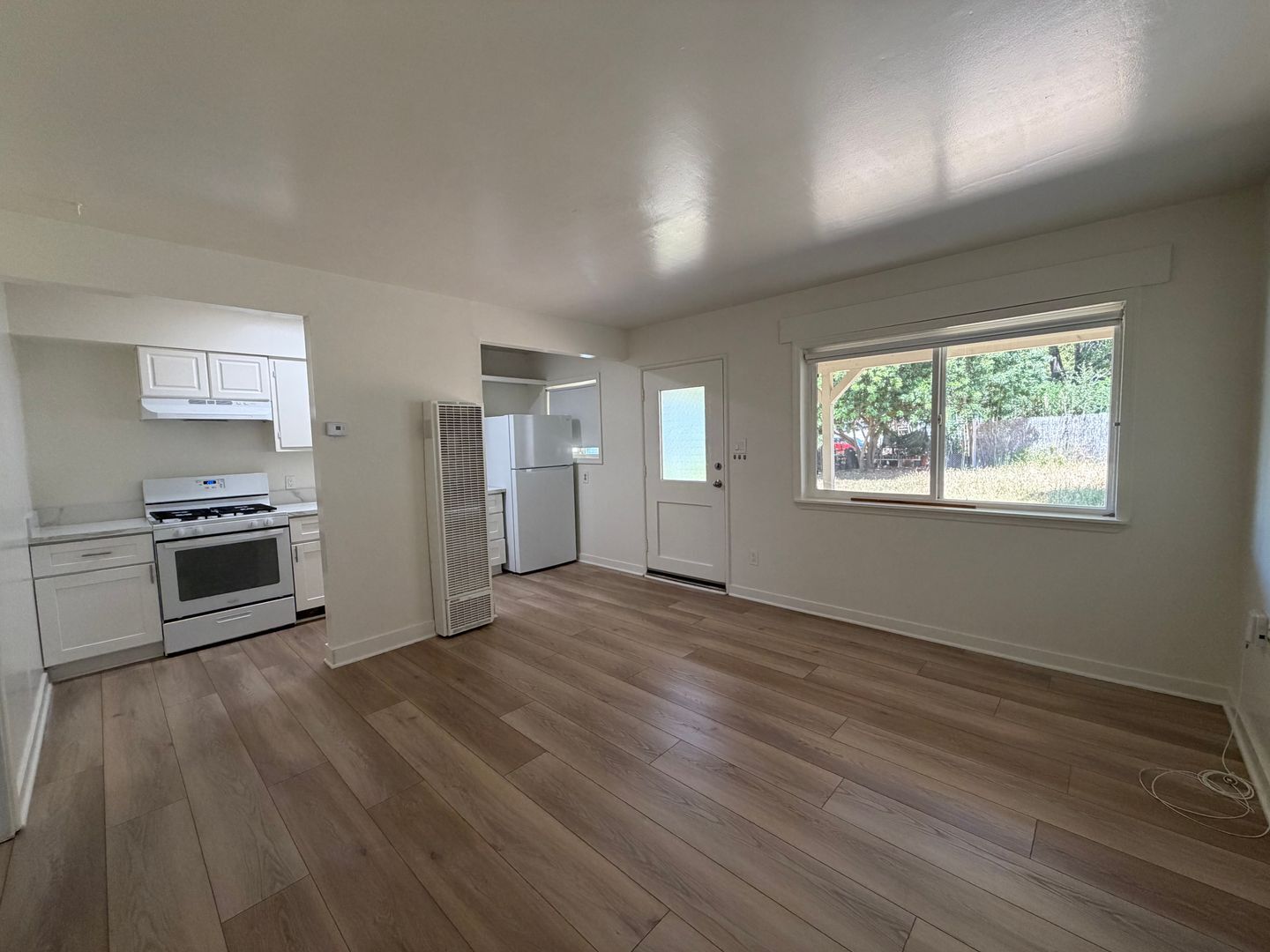 622 S. Kalmia St. #B - Escondido - California - 1 bed, 1 bath rental property