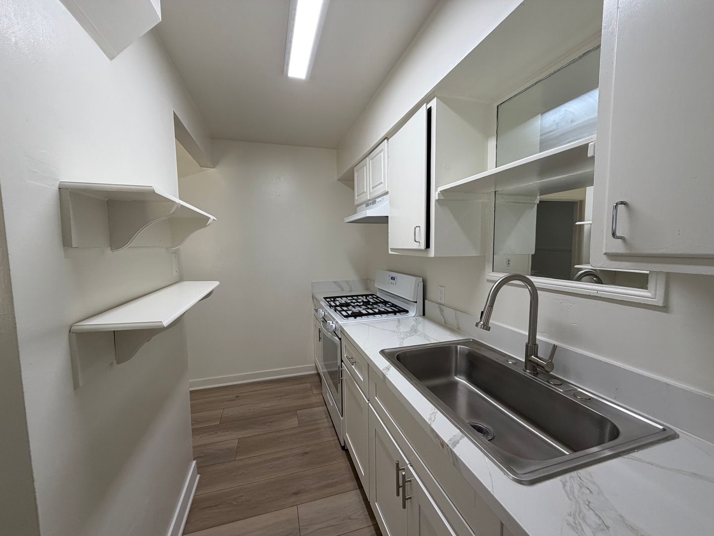 622 S. Kalmia St. #B - Escondido - California - 1 bed, 1 bath rental property