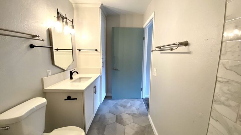 6370 Rancho Mission Rd #908 - San Diego - California - 1 bed, 1 bath rental property