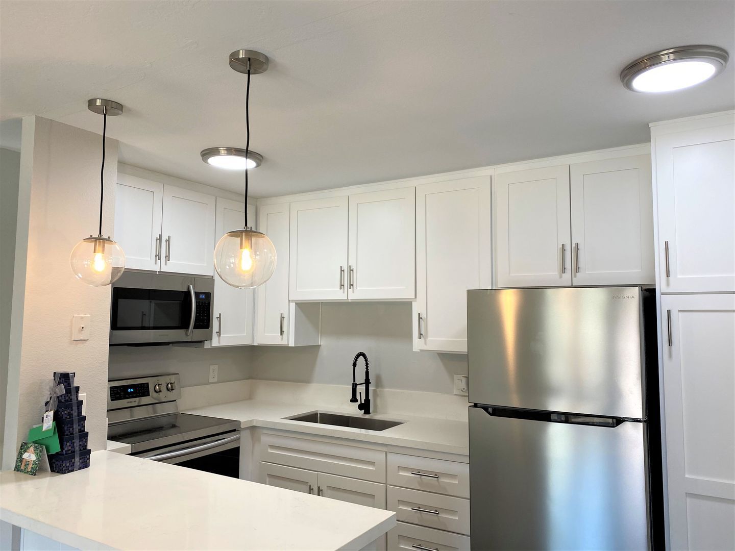 6370 Rancho Mission Rd #908 - San Diego - California - 1 bed, 1 bath rental property