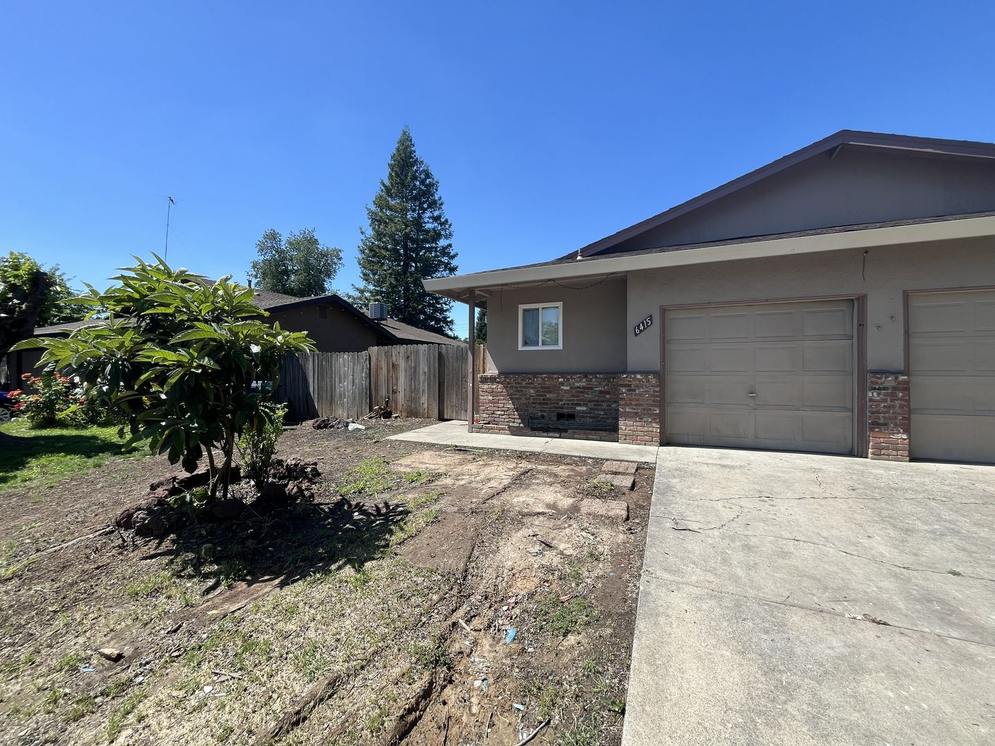 6415 - 6417 San Stefano St - Citrus Heights - California - 2 bed, 1 bath rental property