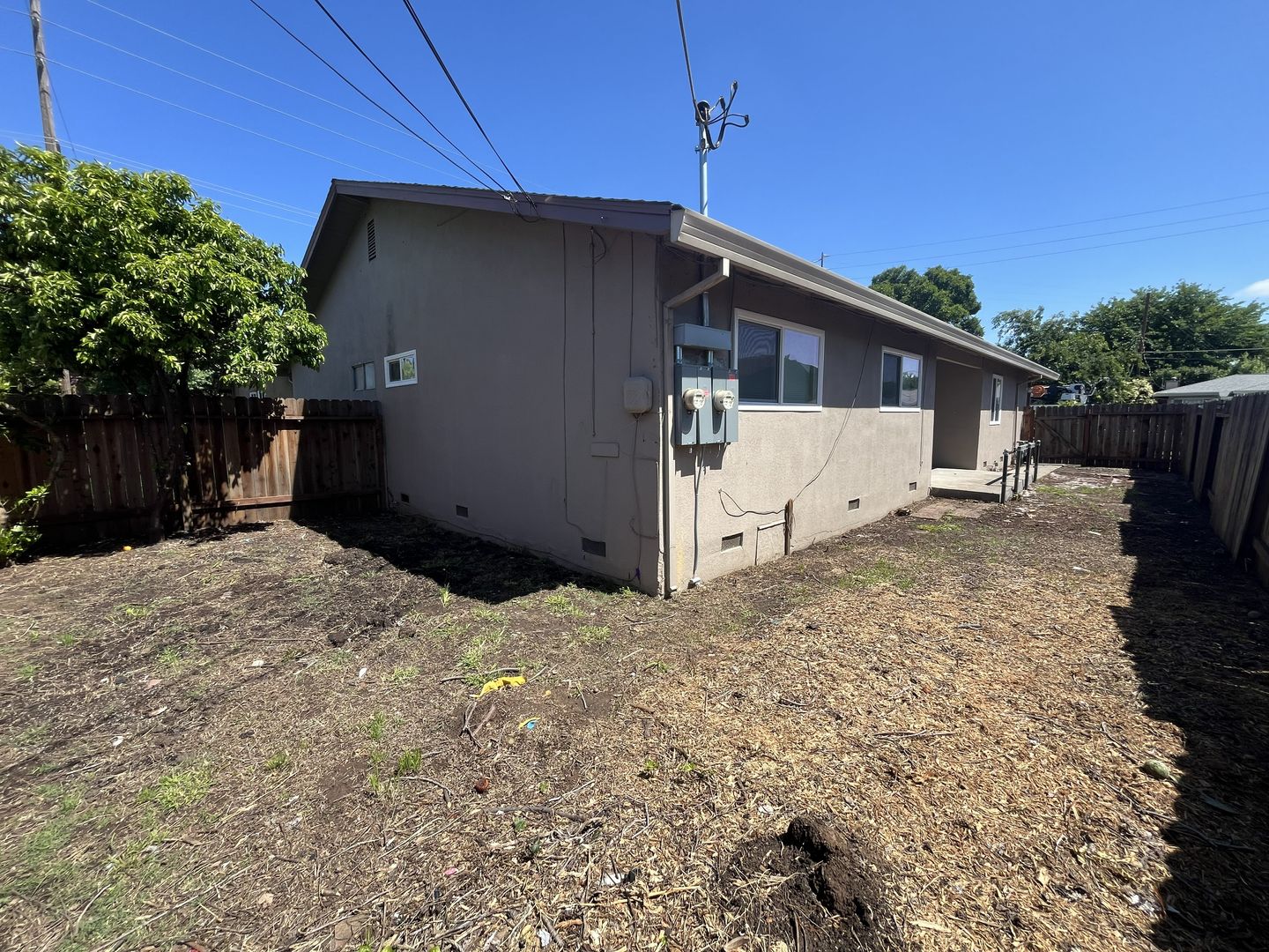 6415 - 6417 San Stefano St - Citrus Heights - California - 2 bed, 1 bath rental property