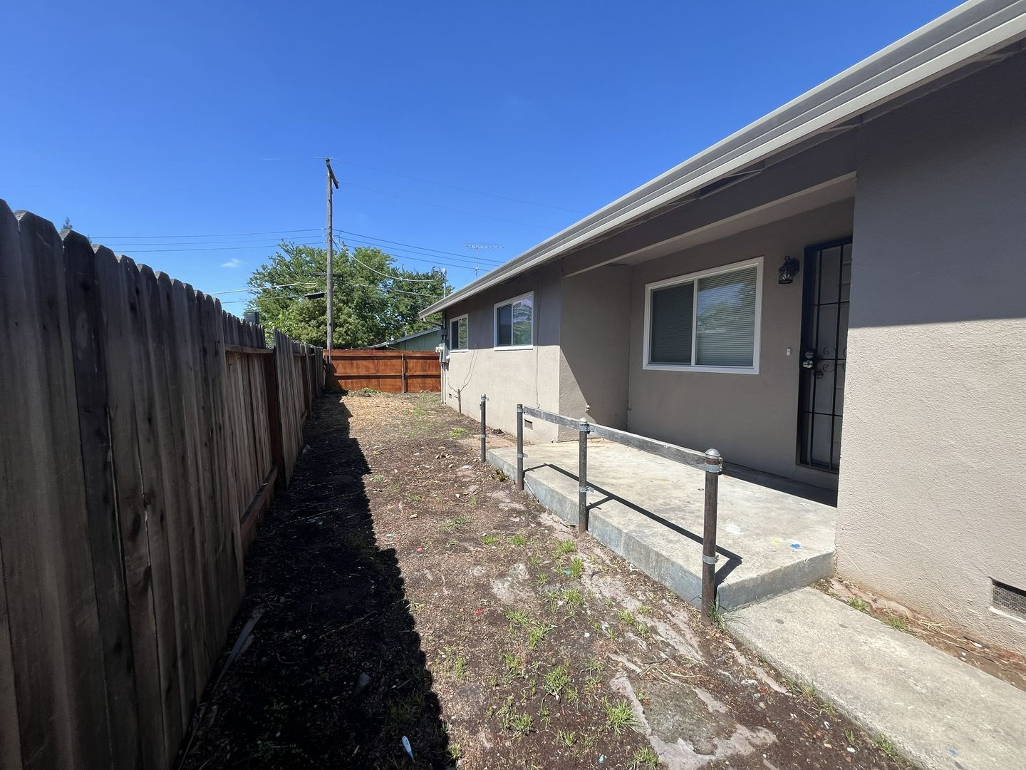 6415 - 6417 San Stefano St - Citrus Heights - California - 2 bed, 1 bath rental property