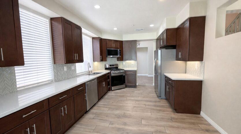 651 Poets Square - Fallbrook - California - 4 bed, 2.5 bath rental property