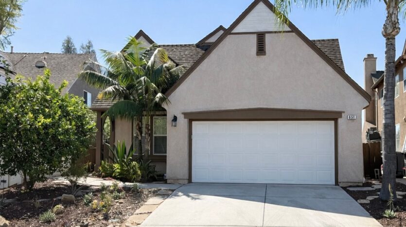 651 Poets Square - Fallbrook - California - 4 bed, 2.5 bath rental property