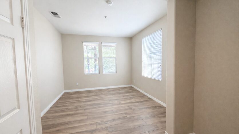 651 Poets Square - Fallbrook - California - 4 bed, 2.5 bath rental property