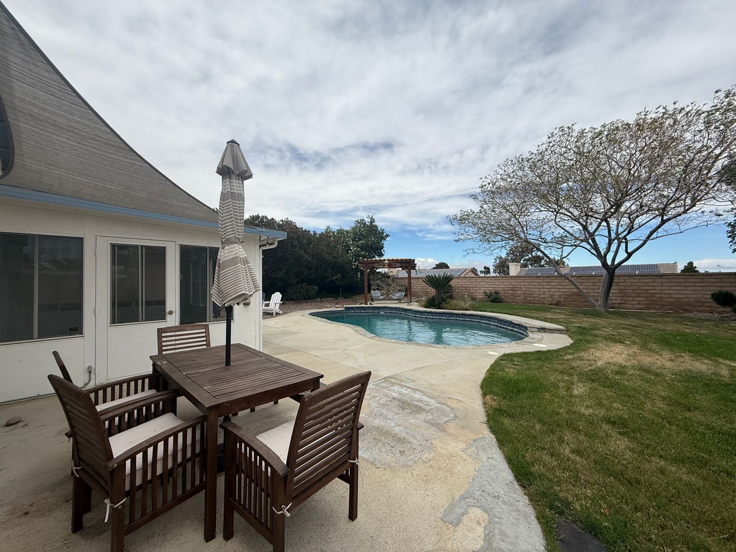 6757 W. Ave L10 - Lancaster - California - 3 bed, 2 bath rental property