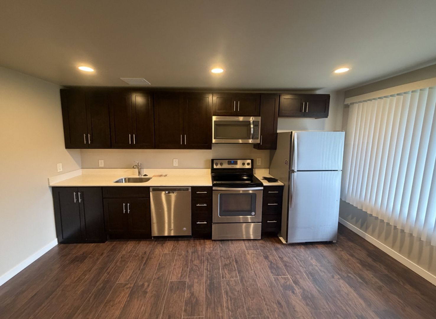 6807-6809 Lakewood Drive W - University Place - Washington - 1 bed, 1 bath rental property