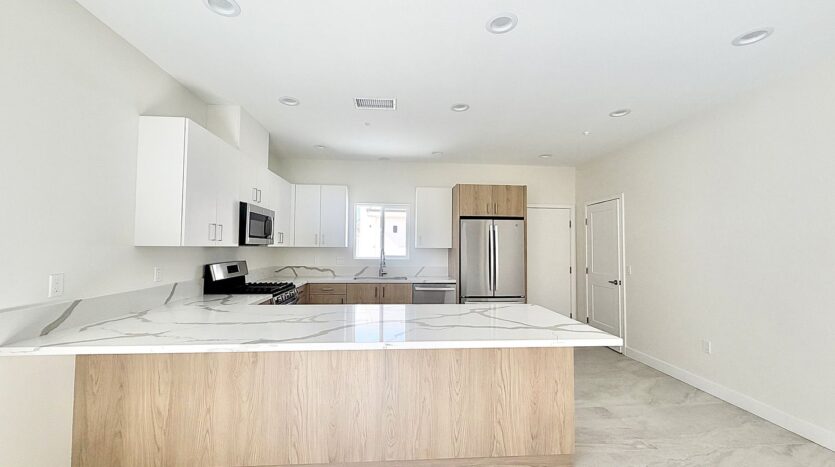 68160 - 68162 Modalo Rd - Cathedral City - California - 4 bed, 3 bath rental property