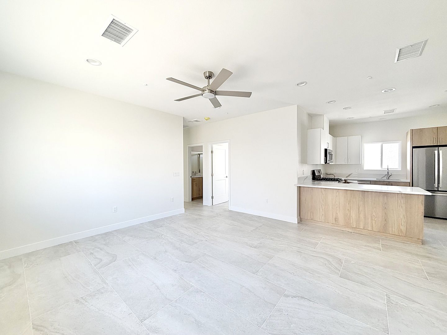 68160 - 68162 Modalo Rd - Cathedral City - California - 3 bed, 2 bath rental property