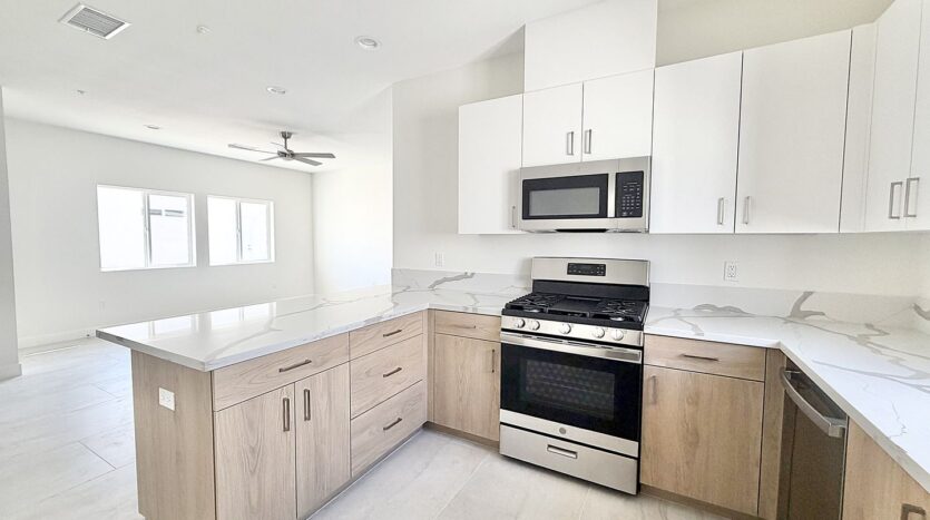 68160 - 68162 Modalo Rd - Cathedral City - California - 3 bed, 2 bath rental property