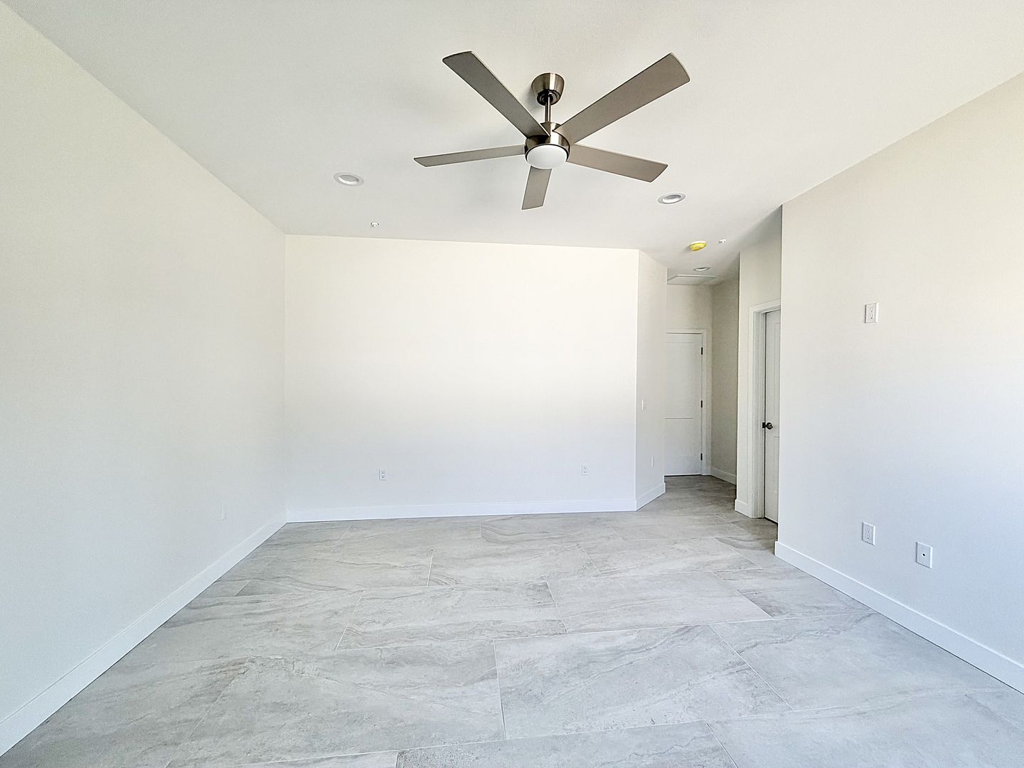 68160 - 68162 Modalo Rd - Cathedral City - California - 4 bed, 3 bath rental property