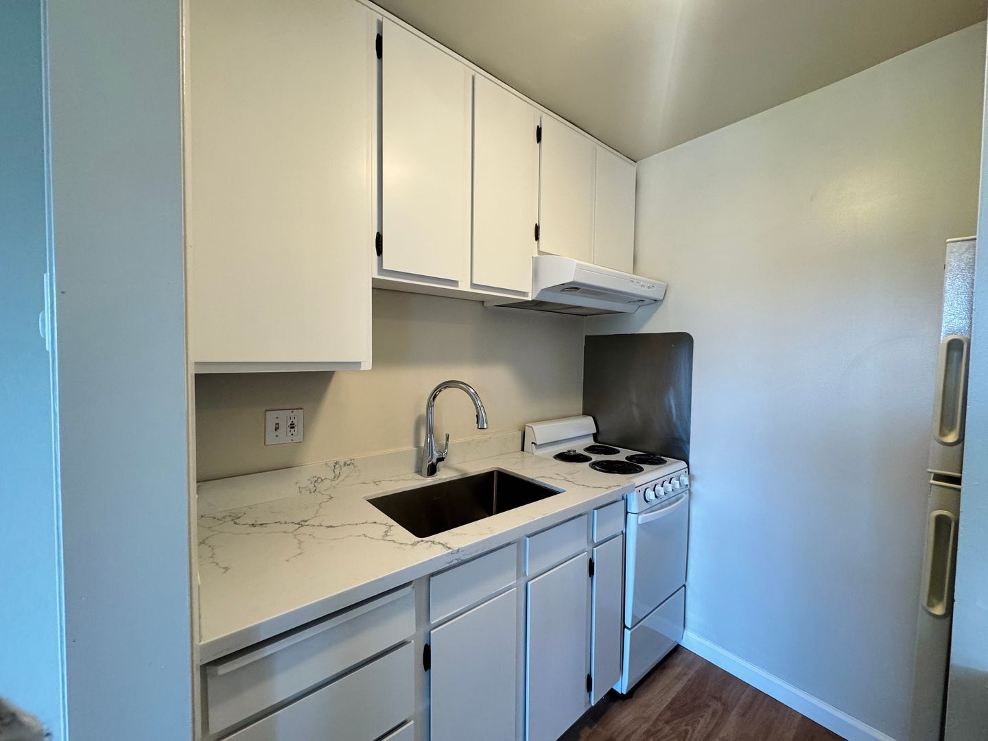 7 Captain Drive #415 - Emeryville - California - 1 bath rental property