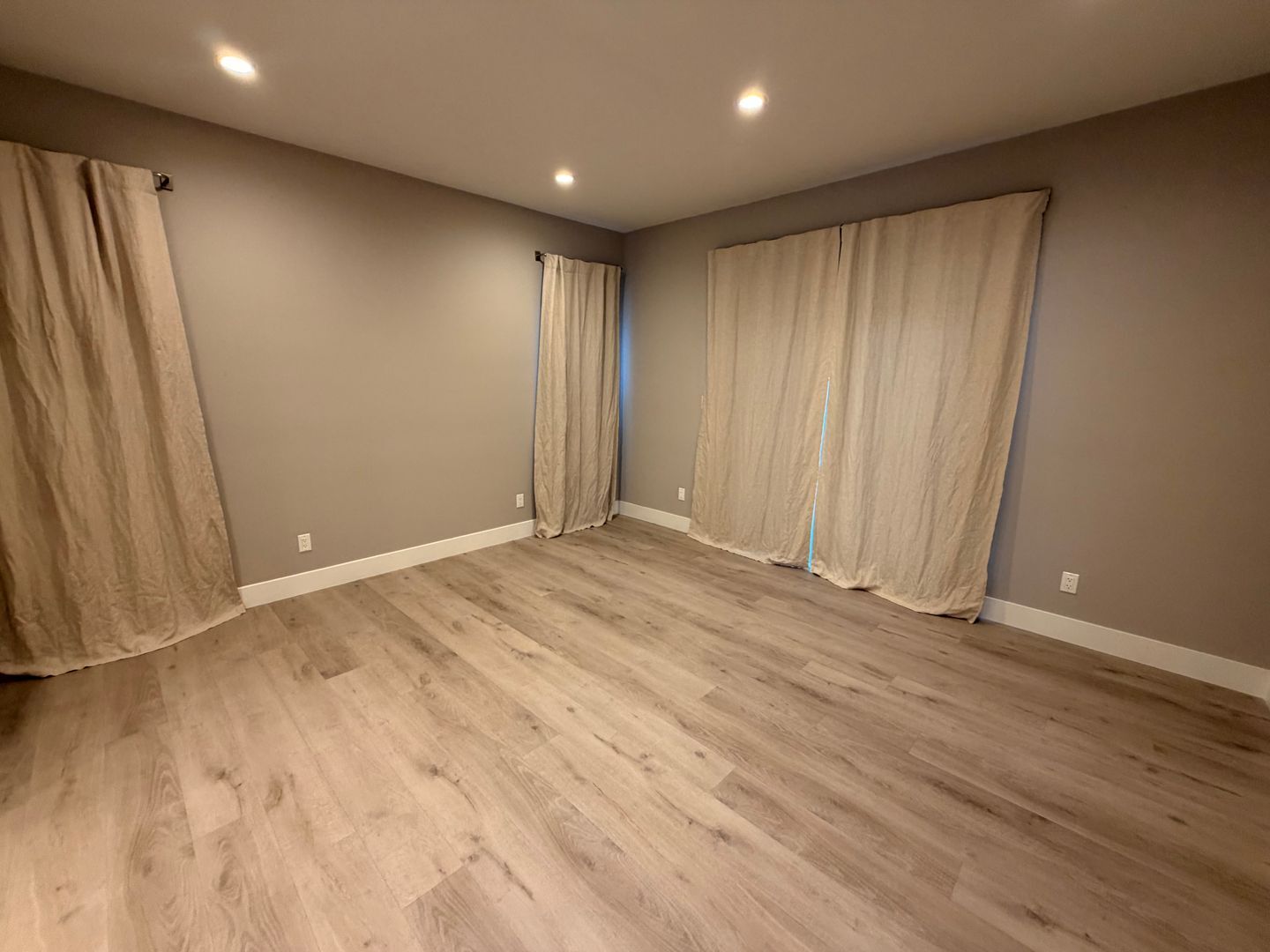 7007 Arlington Ave - Los Angeles - California - 3 bed, 2 bath rental property