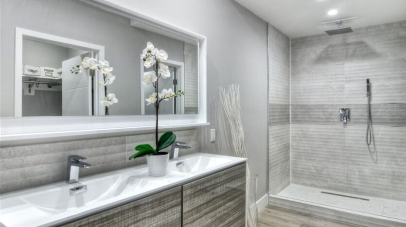 7007 Arlington Ave - Los Angeles - California - 3 bed, 2 bath rental property