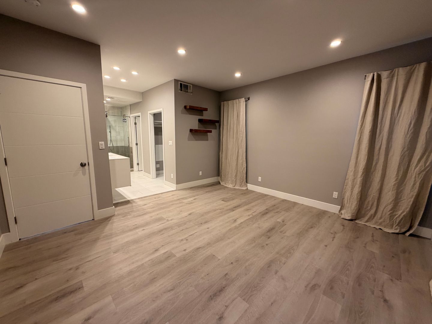 7007 Arlington Ave - Los Angeles - California - 3 bed, 2 bath rental property