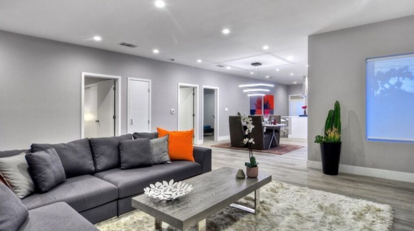 7007 Arlington Ave - Los Angeles - California - 3 bed, 2 bath rental property