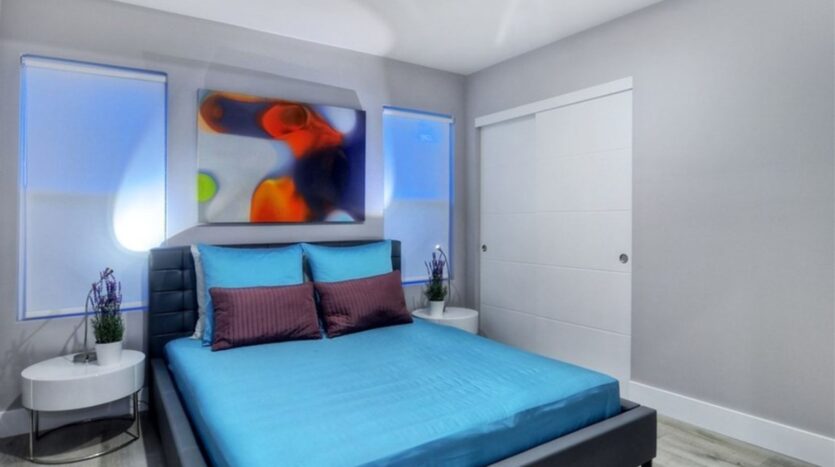 7007 Arlington Ave - Los Angeles - California - 3 bed, 2 bath rental property