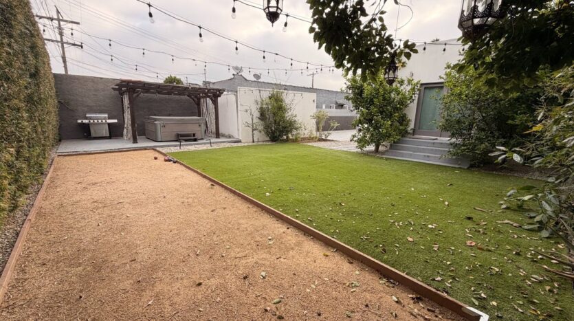 7007 Arlington Ave - Los Angeles - California - 3 bed, 2 bath rental property