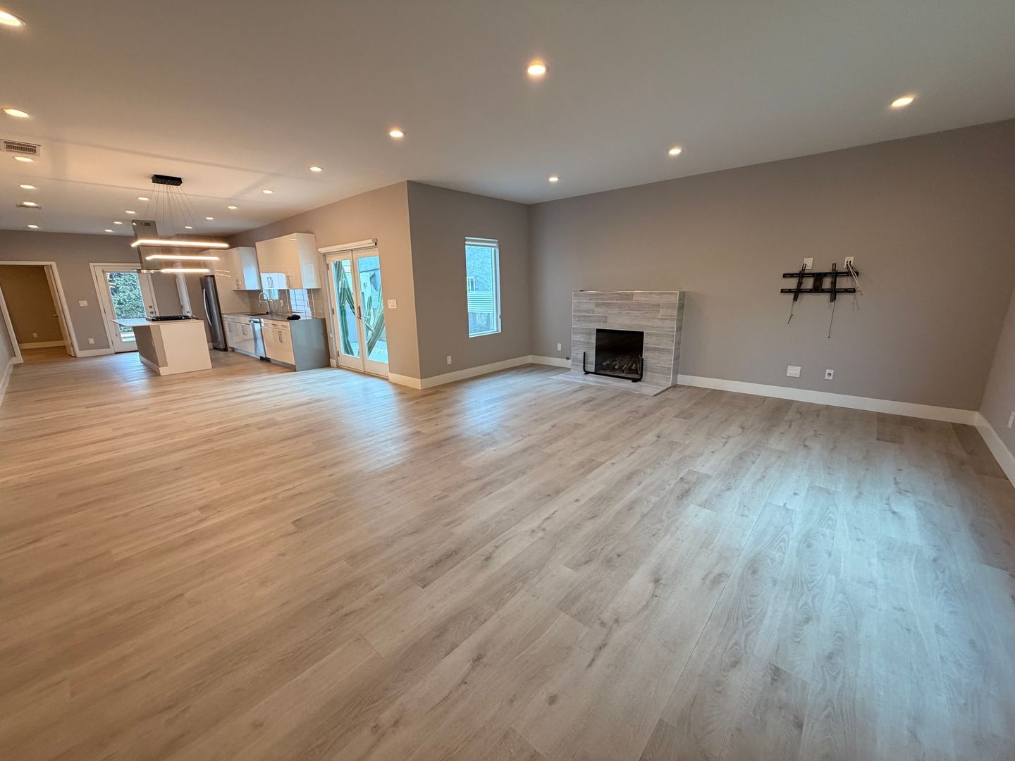7007 Arlington Ave - Los Angeles - California - 3 bed, 2 bath rental property