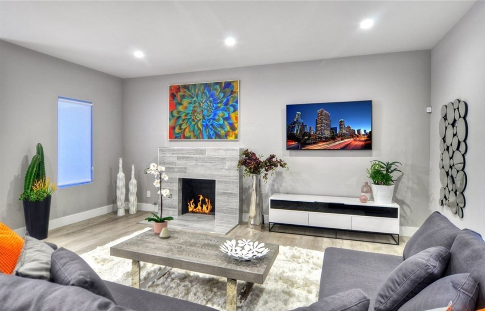 7007 Arlington Ave - Los Angeles - California - 3 bed, 2 bath rental property