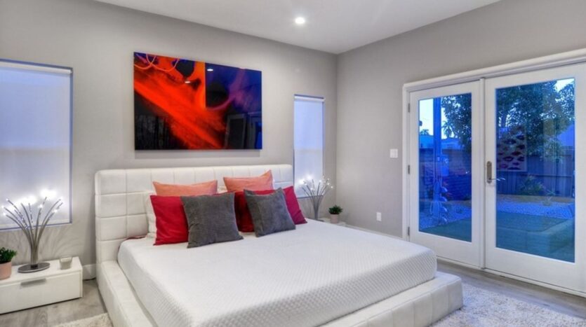 7007 Arlington Ave - Los Angeles - California - 3 bed, 2 bath rental property