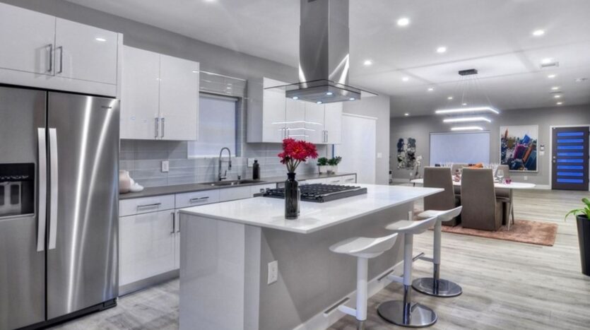 7007 Arlington Ave - Los Angeles - California - 3 bed, 2 bath rental property