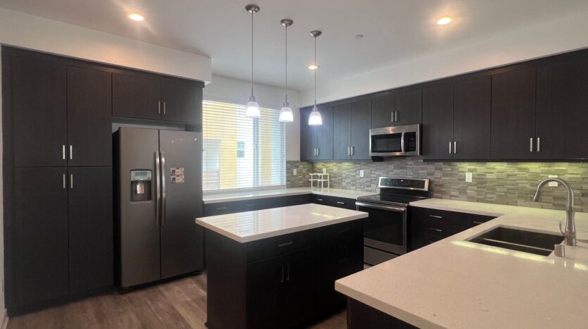 752 Shoreline Road - Chula Vista - California - 4 bed, 3.5 bath rental property