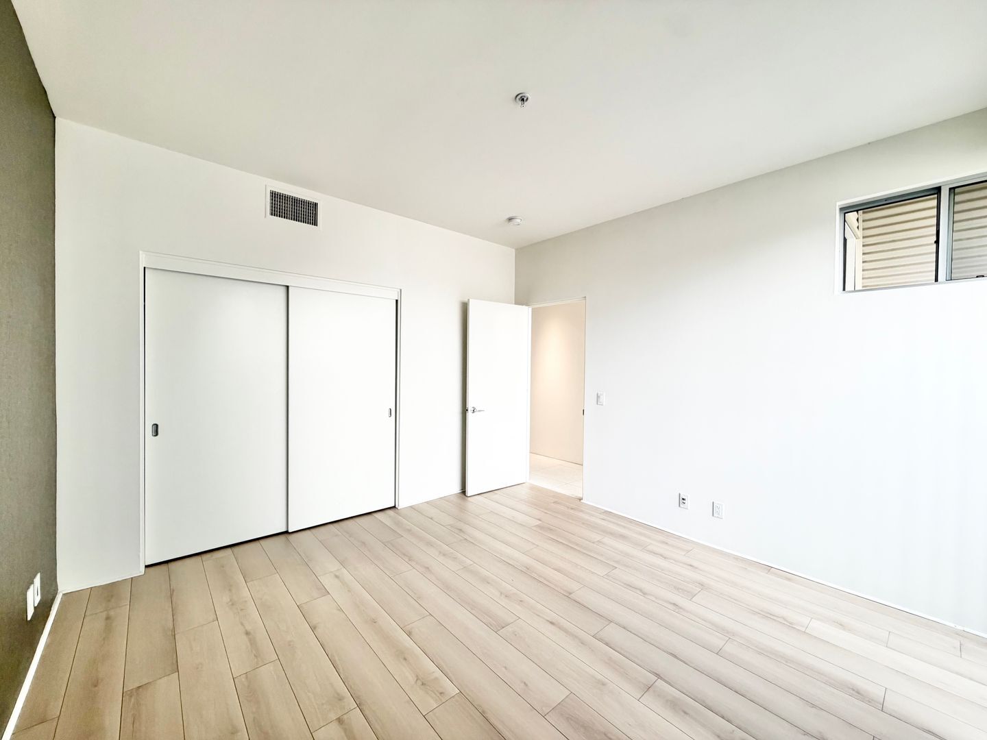 803 N Palm Canyon Dr.  - Unit 08 - Palm Springs - California - 2 bed, 2 bath rental property