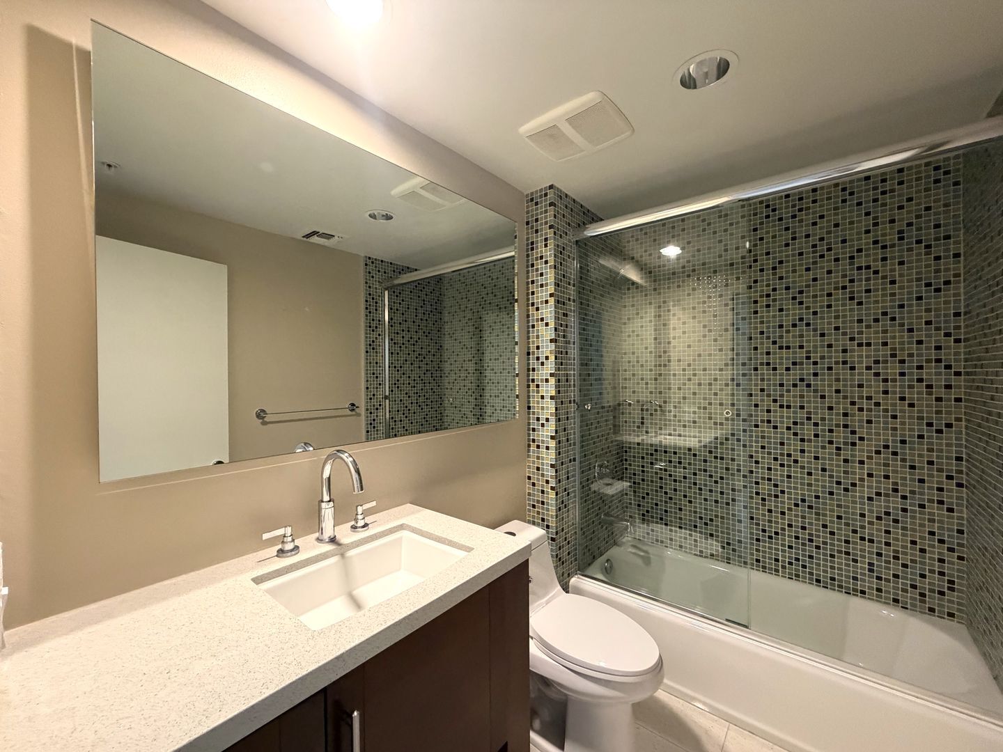 803 N Palm Canyon Dr.  - Unit 08 - Palm Springs - California - 2 bed, 2 bath rental property