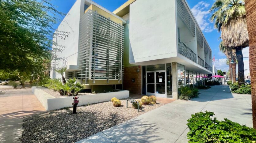 803 N Palm Canyon Dr.  - Unit 08 - Palm Springs - California - 2 bed, 2 bath rental property