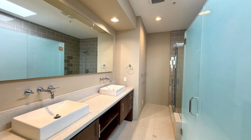 803 N Palm Canyon Dr.  - Unit 08 - Palm Springs - California - 2 bed, 2 bath rental property