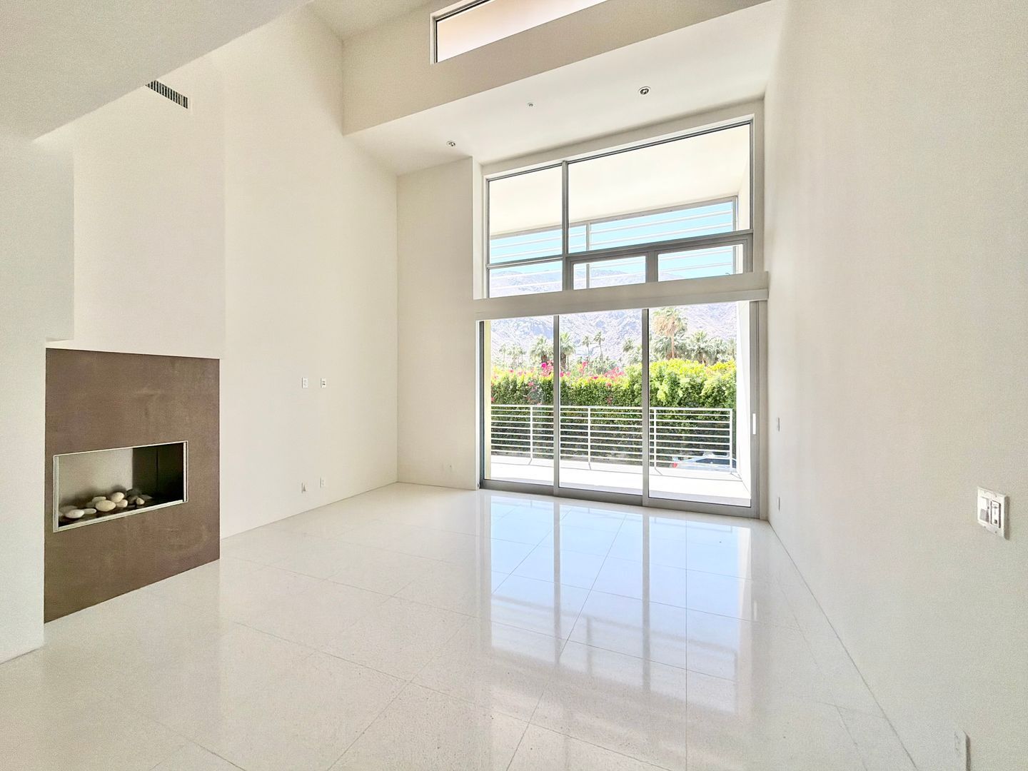 803 N Palm Canyon Dr.  - Unit 08 - Palm Springs - California - 2 bed, 2 bath rental property