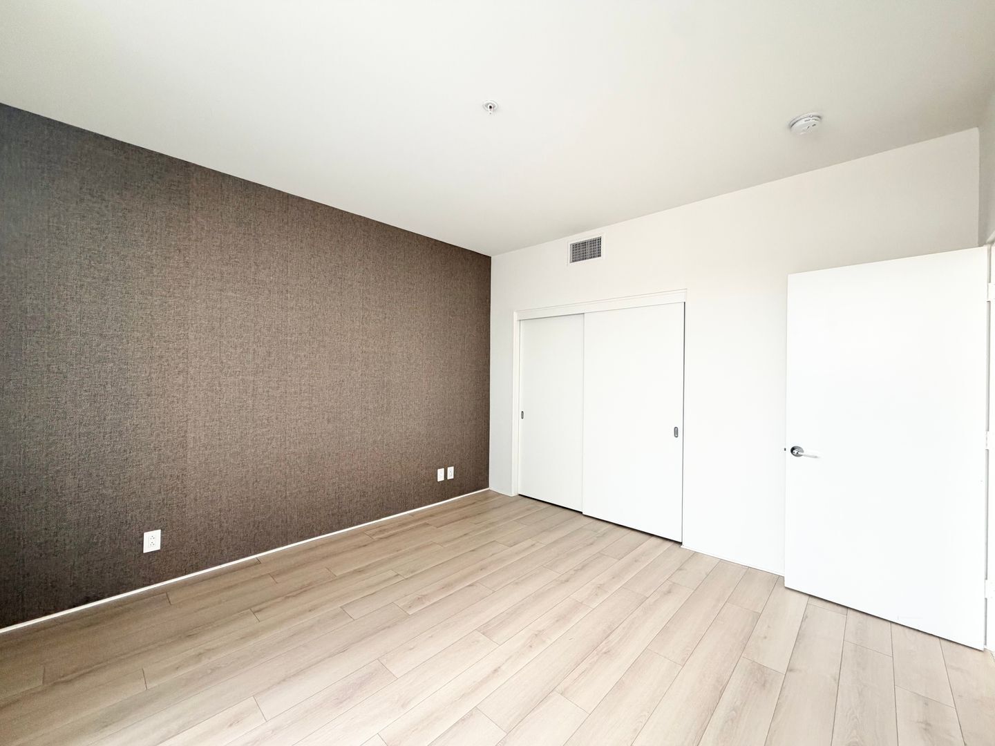 803 N Palm Canyon Dr.  - Unit 08 - Palm Springs - California - 2 bed, 2 bath rental property