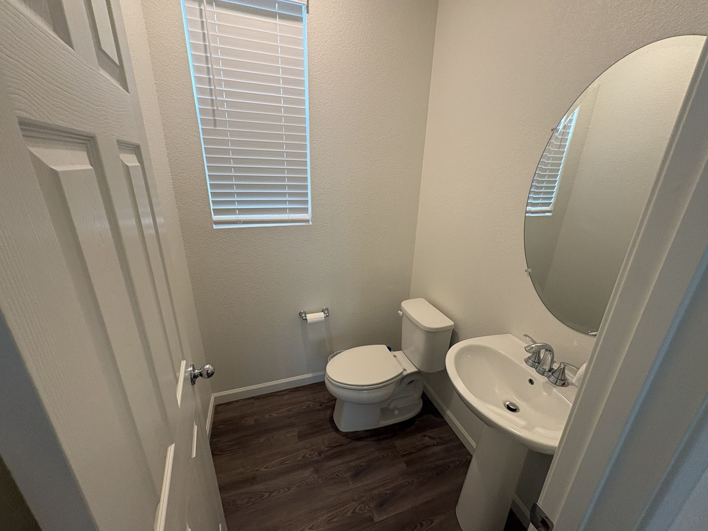 8213 Ocho Way - Elk Grove - California - 3 bed, 2.5 bath rental property