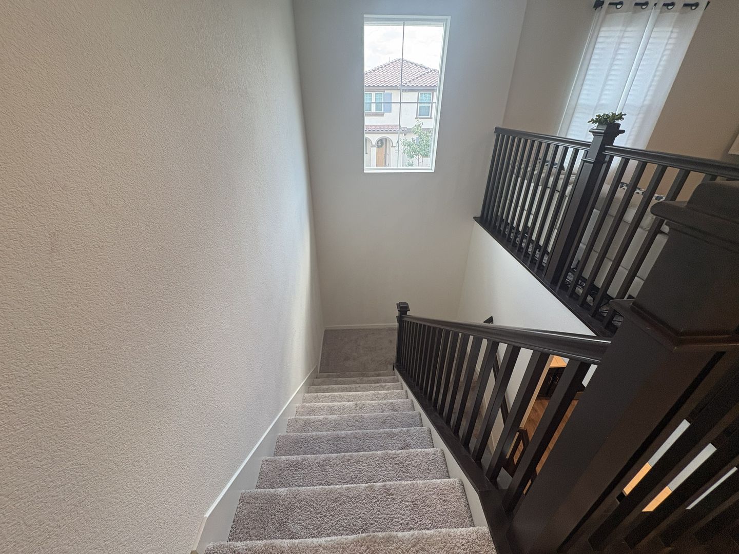 8213 Ocho Way - Elk Grove - California - 3 bed, 2.5 bath rental property