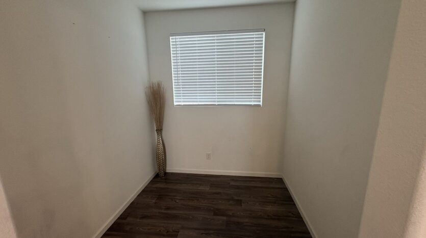 8213 Ocho Way - Elk Grove - California - 3 bed, 2.5 bath rental property