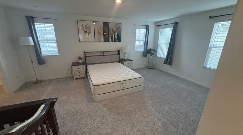 8213 Ocho Way - Elk Grove - California - 3 bed, 2.5 bath rental property