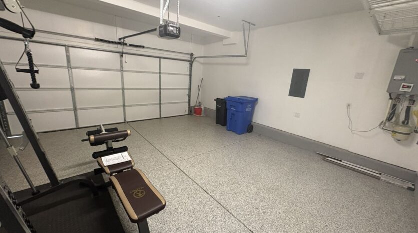 8213 Ocho Way - Elk Grove - California - 3 bed, 2.5 bath rental property