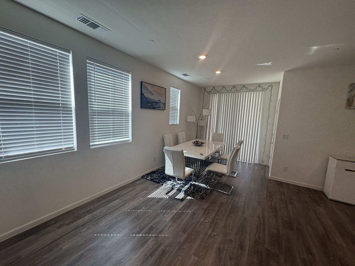 8213 Ocho Way - Elk Grove - California - 3 bed, 2.5 bath rental property