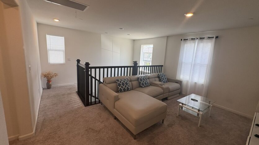 8213 Ocho Way - Elk Grove - California - 3 bed, 2.5 bath rental property