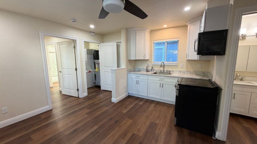 8231 Hardester Dr - Sacramento - California - 2 bed, 2 bath rental property