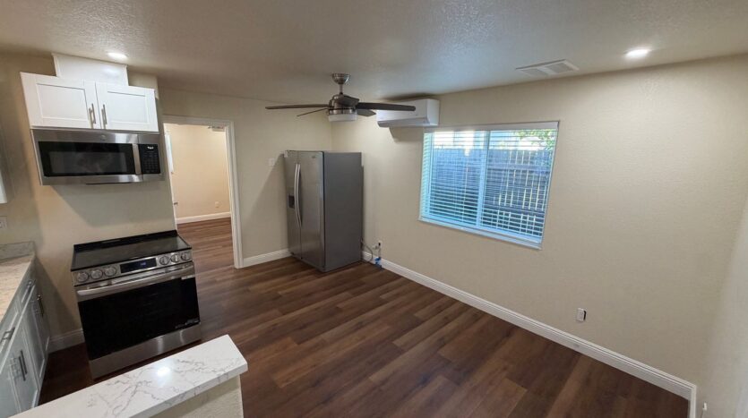 8231 Hardester Dr - Sacramento - California - 2 bed, 2 bath rental property