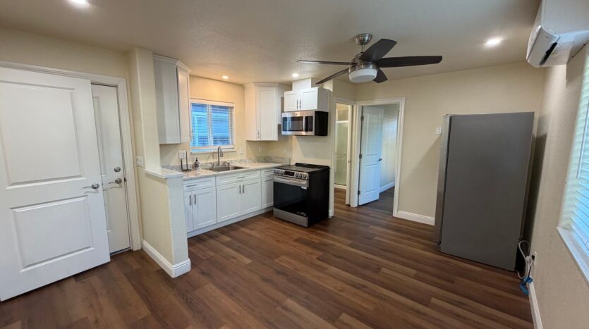 8231 Hardester Dr - Sacramento - California - 2 bed, 2 bath rental property