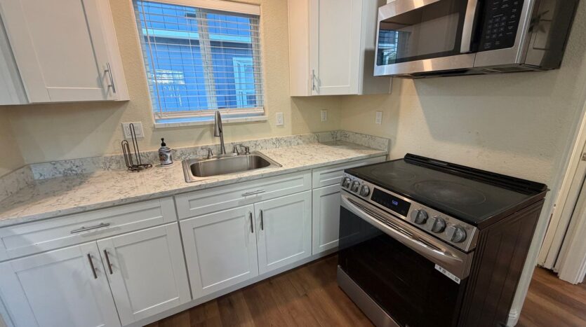 8231 Hardester Dr - Sacramento - California - 2 bed, 2 bath rental property