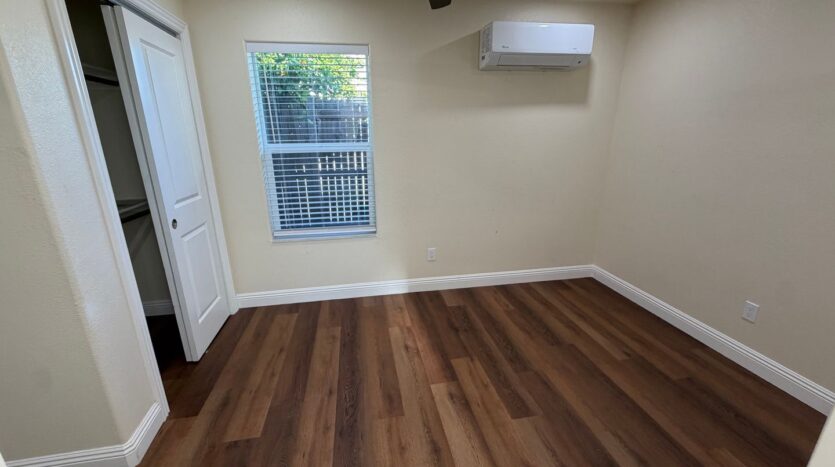 8231 Hardester Dr - Sacramento - California - 2 bed, 2 bath rental property