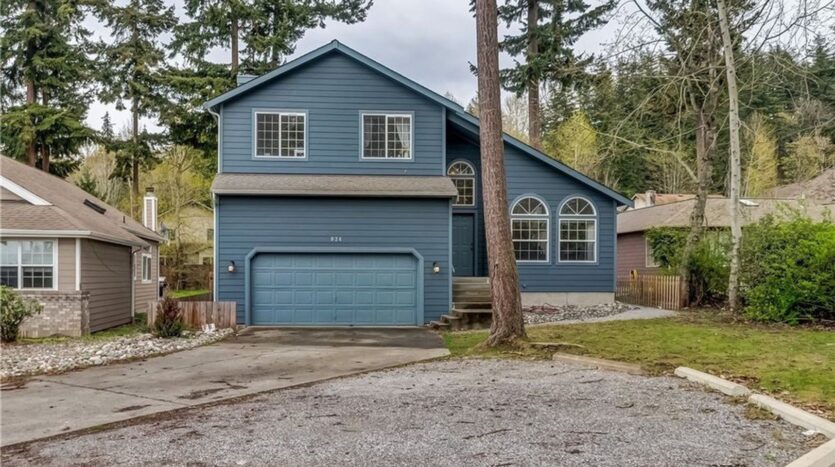 824 Blueberry Ln. - Bellingham - Washington - 6 bed, 3.5 bath rental property