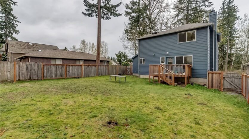 824 Blueberry Ln. - Bellingham - Washington - 6 bed, 3.5 bath rental property